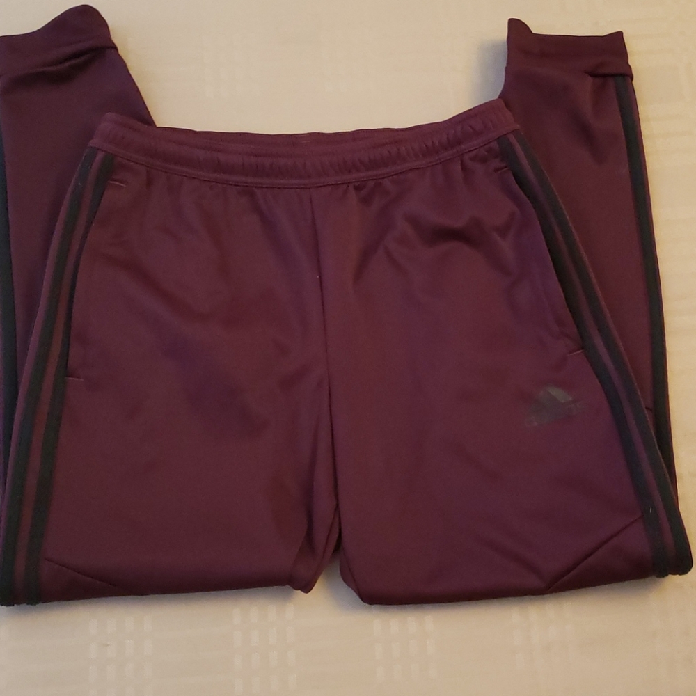 Adidas maroon sweats (0394)